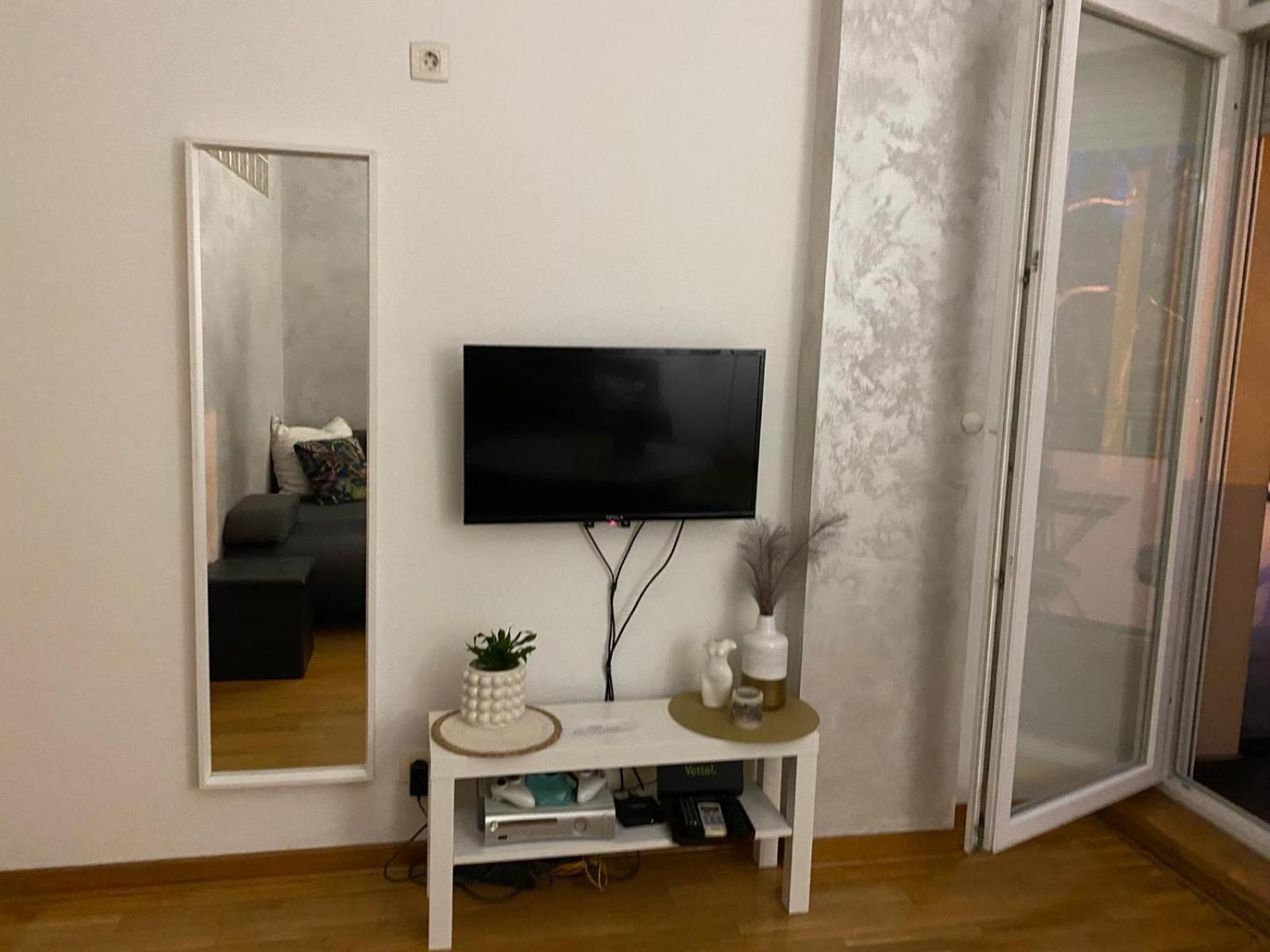 Apartman Bella Novi Beograd Bezanija Ngoại thất bức ảnh